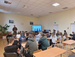 577876145 122231149022499419 587367555788304393 n