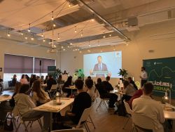 654201002 122263373720499419 7580715138301755159 n